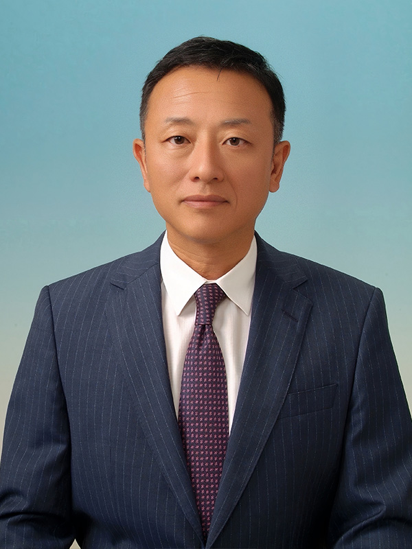 前川建設株式会社　専務取締役　前川 真一郎